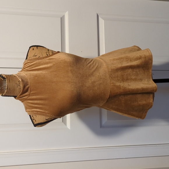 I.N. San Francisco Tan Sleeveless Blouse - Picture 1 of 4